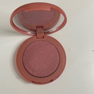 3/30$ Tarte blush